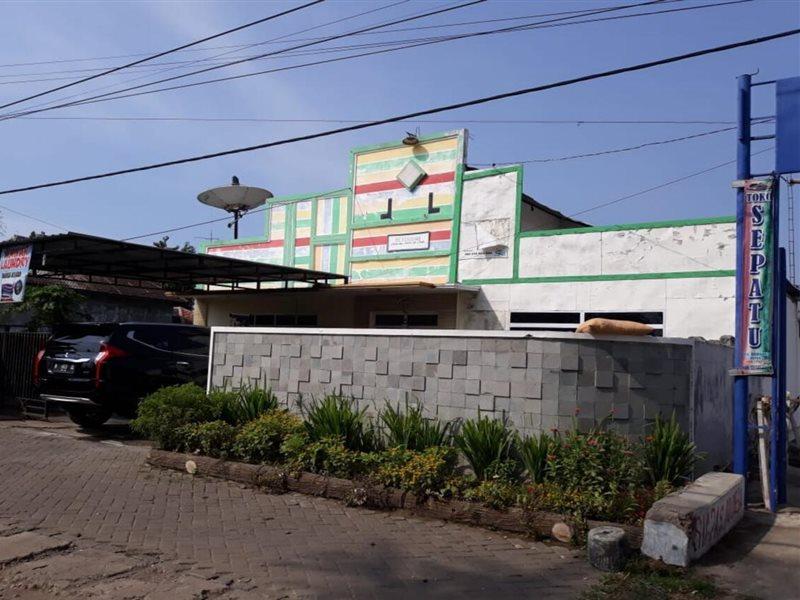 OYO 91766 Fortuna Hotel Syariah Paiton Bagian luar foto